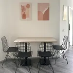 Loft 8 By Comfort Housing - Up To 8 Guests *