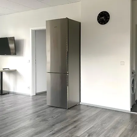 Apartment Craftsmen's Comfort - By Comfort Housing *